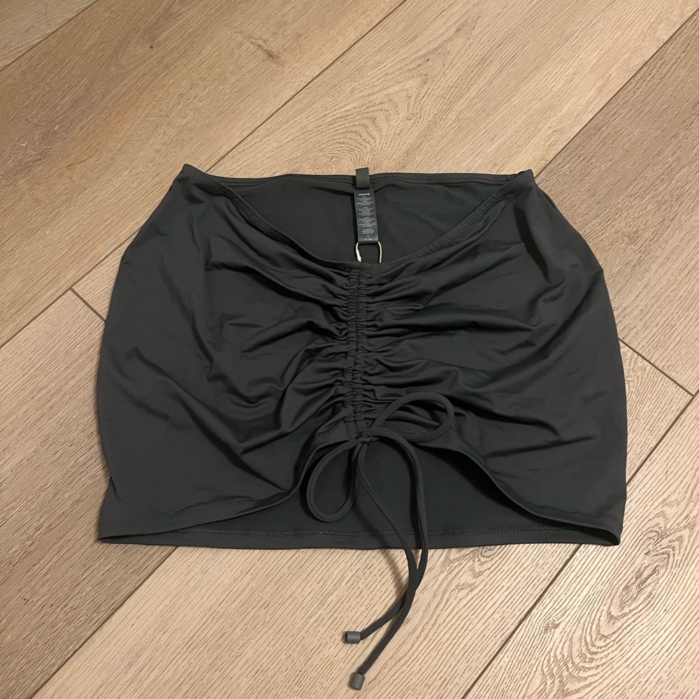 Skims ruched swim skirt